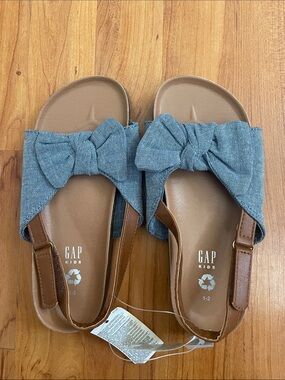 GAP Tan Footbed Blue Bow Slide Sandals